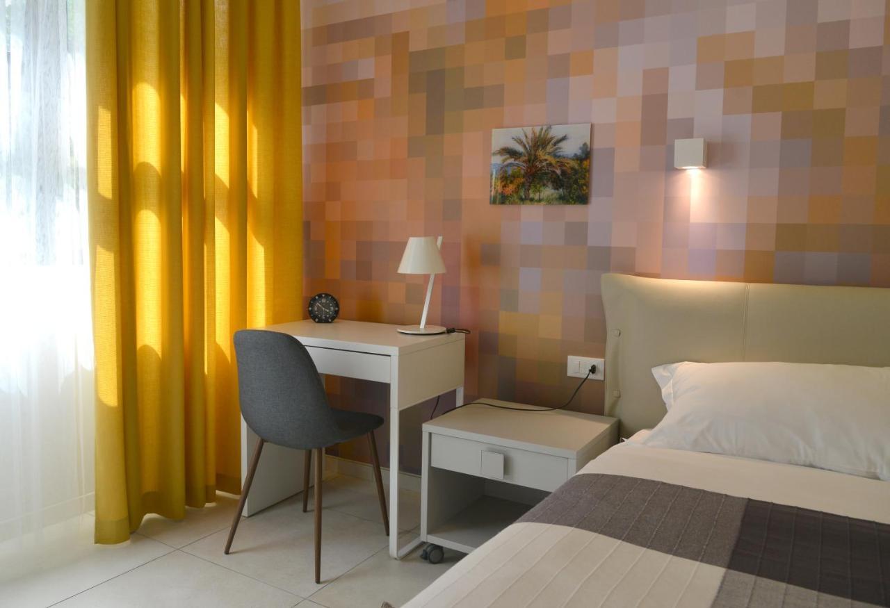 Hotel Villa Miki Bordighera Eksteriør billede