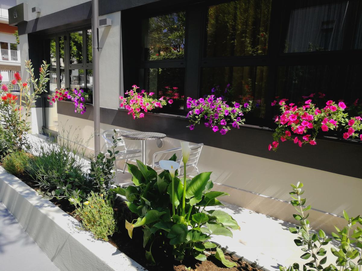 Hotel Villa Miki Bordighera Eksteriør billede