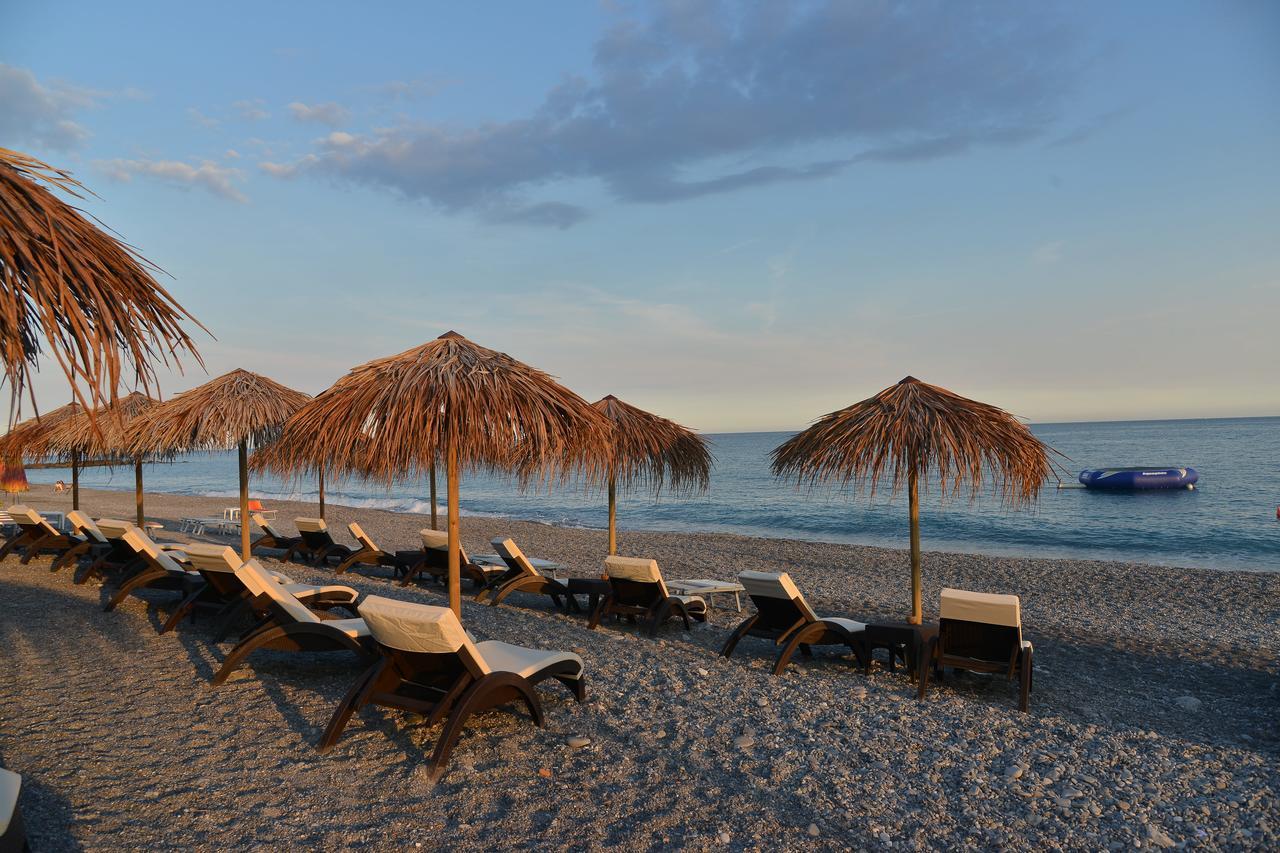 Hotel Villa Miki Bordighera Eksteriør billede